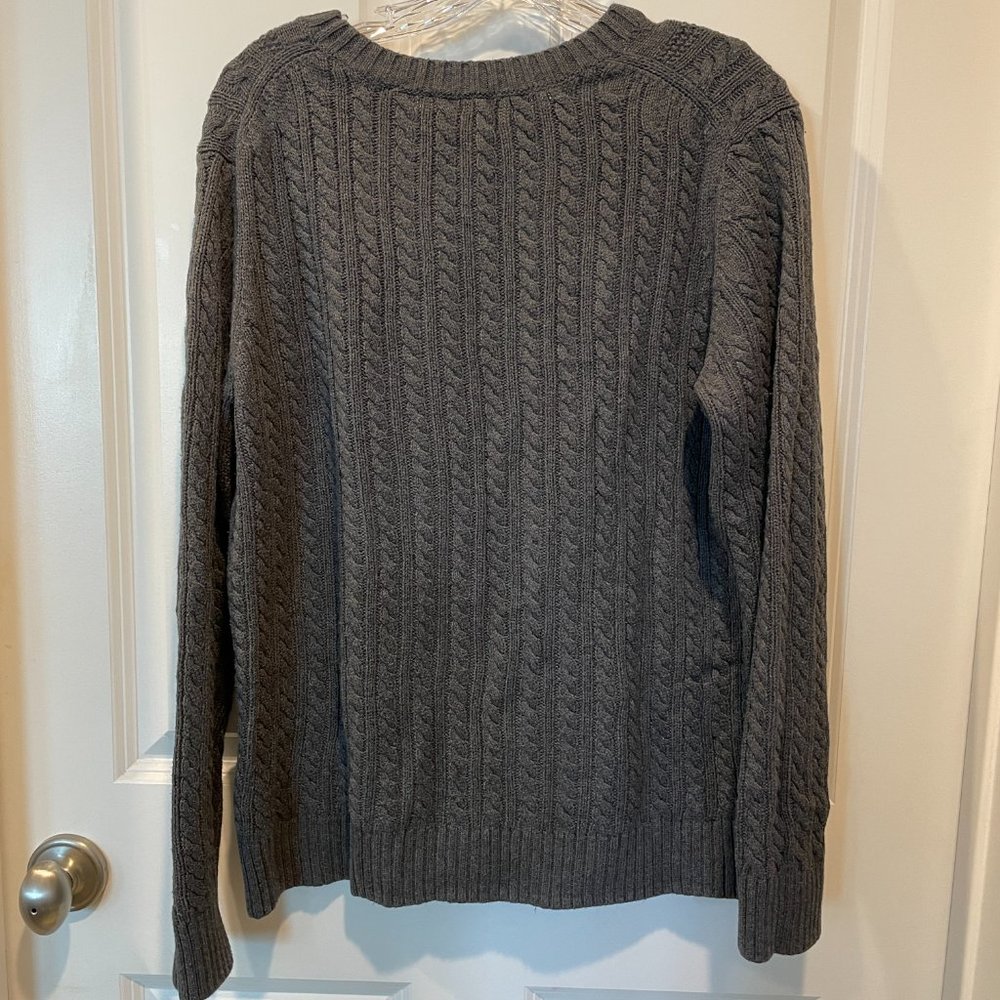 Amazon Essentials Thick Cable Sweater. Size Large - image 2